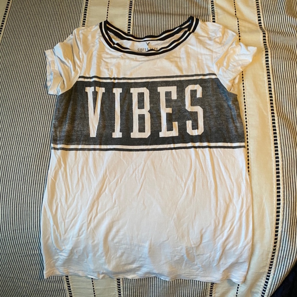 American eagle women’s shirt (small)